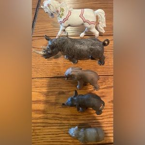 EUC Schleich animals (5) rhinos, fairy horse, elephants